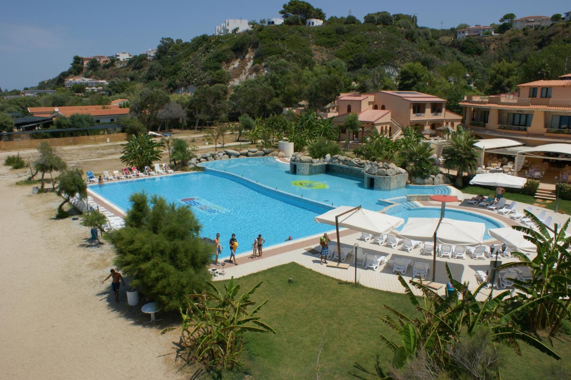 Solemare Club Village Capo Vaticano Exterior photo